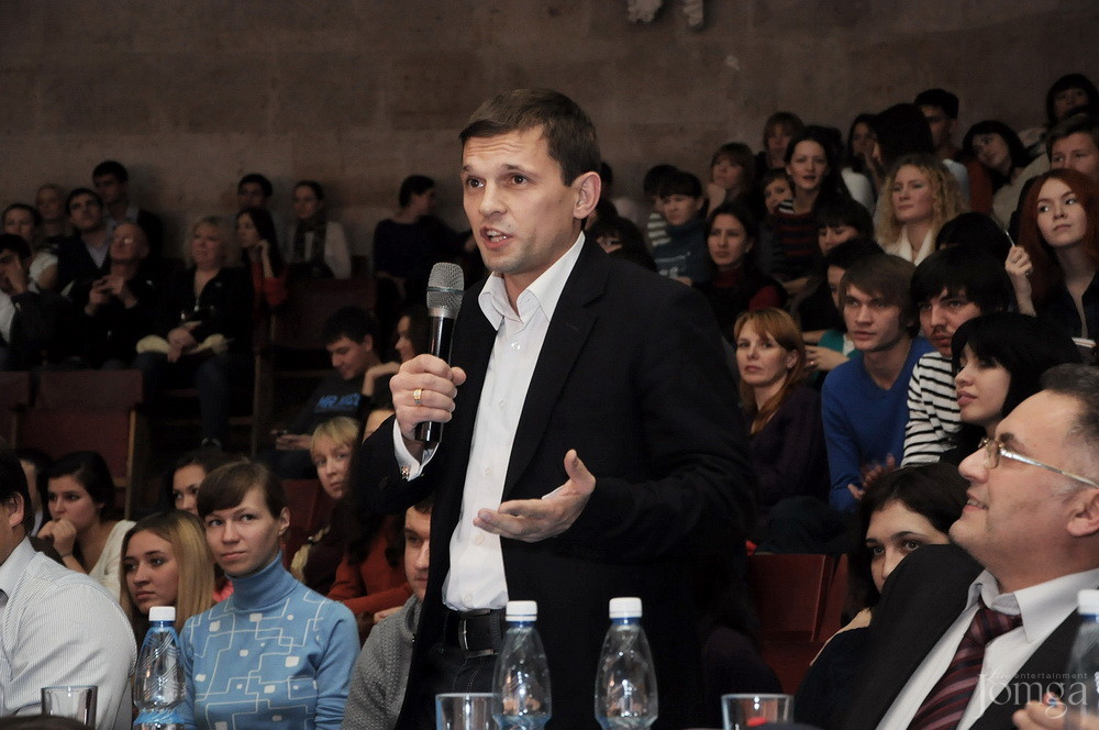 Фотография с КВН открытие сезона! часть 2 в Концертный зал им. С.Садыковой