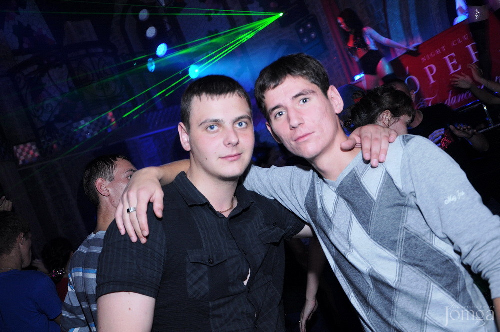 Фотография с Мстители в Опера