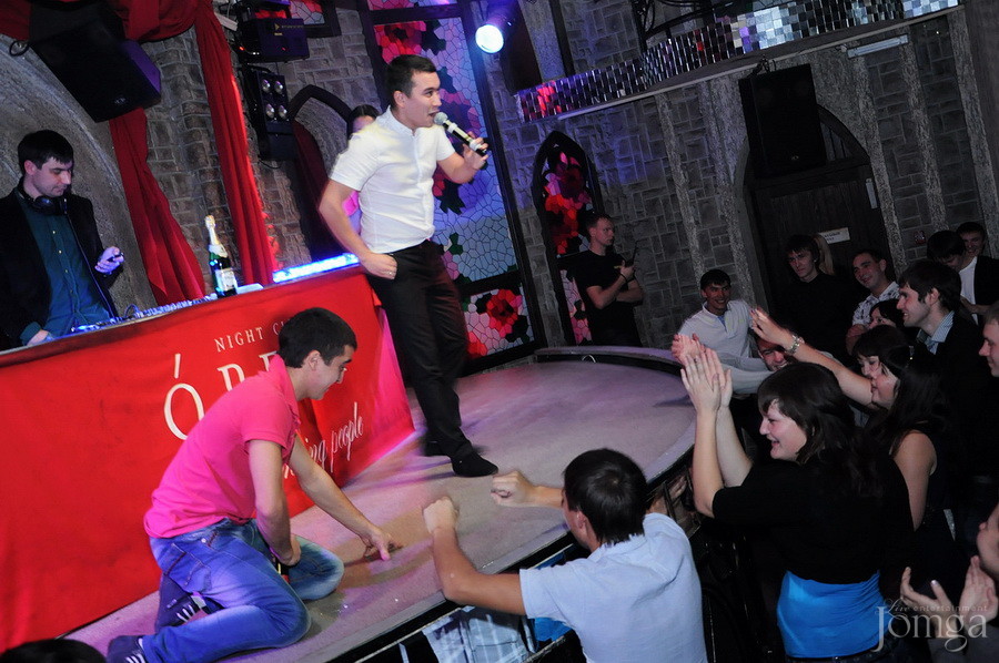 Фотография с ЧАК-ЧАК-party в Опера