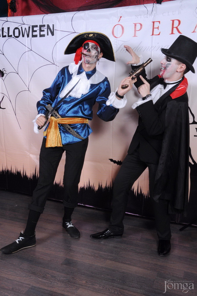 Фотография с HALLOWEEN ПАРАД В ПОЛНОЛУНИЕ часть 1 в Опера