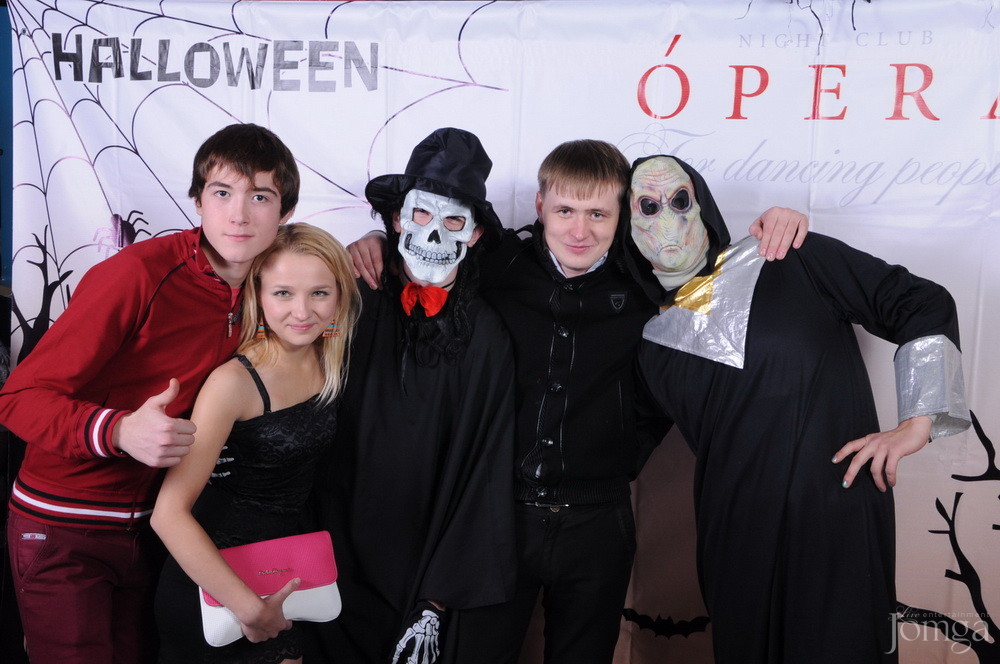Фотография с HALLOWEEN ПАРАД В ПОЛНОЛУНИЕ часть 1 в Опера
