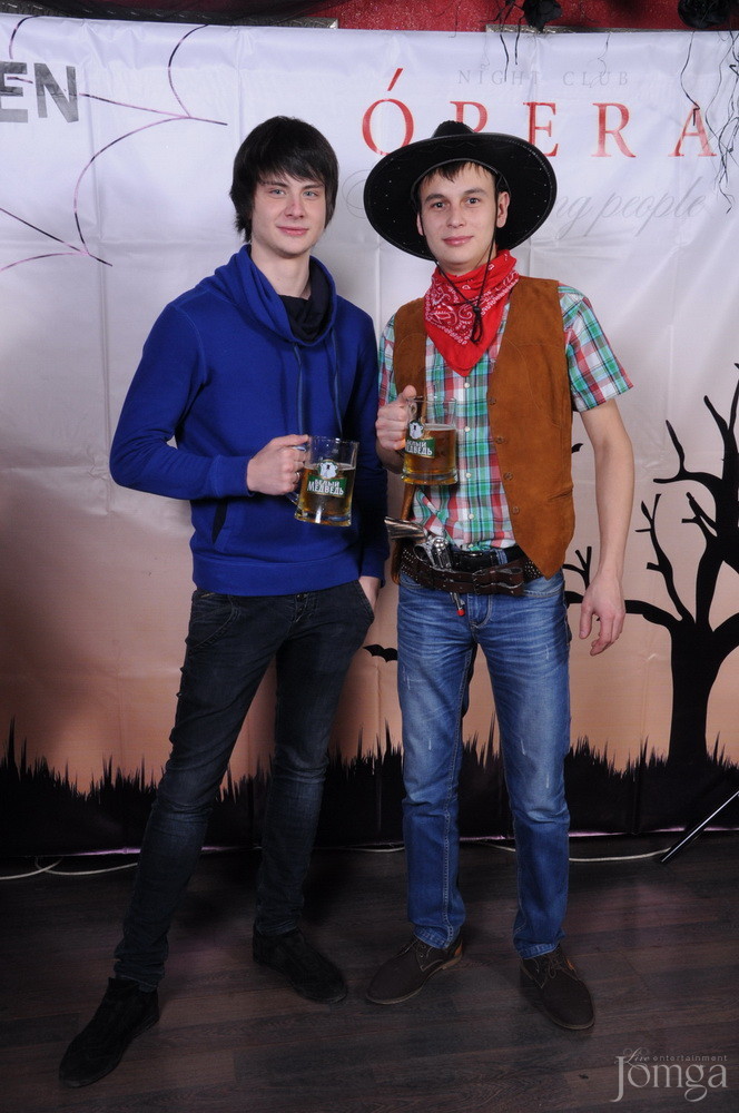 Фотография с HALLOWEEN ПАРАД В ПОЛНОЛУНИЕ часть 2 в Опера