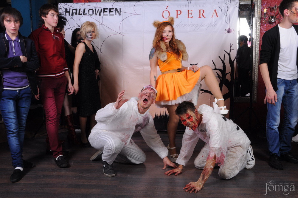 Фотография с HALLOWEEN ПАРАД В ПОЛНОЛУНИЕ часть 2 в Опера
