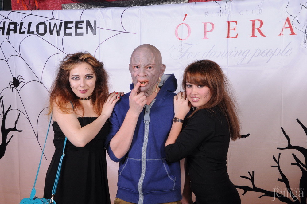 Фотография с HALLOWEEN ПАРАД В ПОЛНОЛУНИЕ часть 2 в Опера