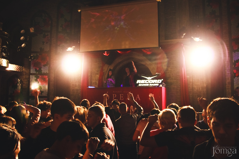 Фотография с Record shake-up! в Опера