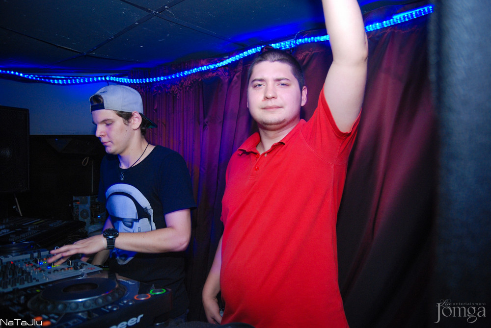 Фотография с Празднуем день Dj ILYA EASY! в СТ КЛАБ 